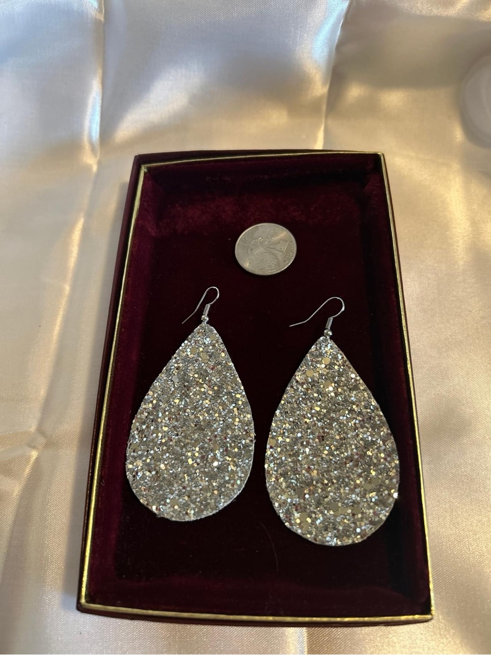 Silver Glitter Teardrop Earrings - Women's Fashion Jewelry